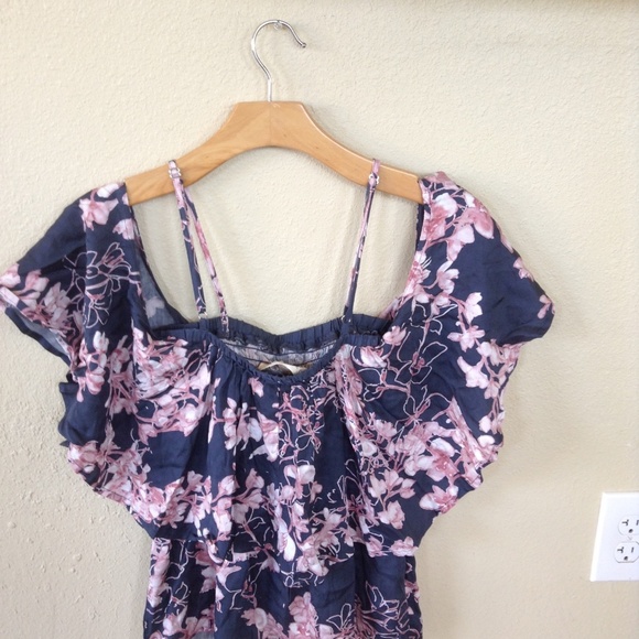 LoveStitch NWOT Floral Cold Shoulder Blouse Top - Picture 5 of 6